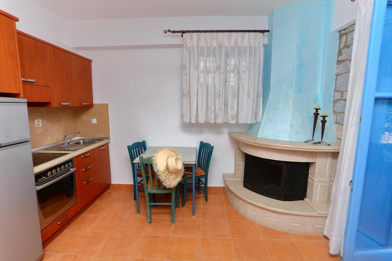 Aparthotel Vathi 4*