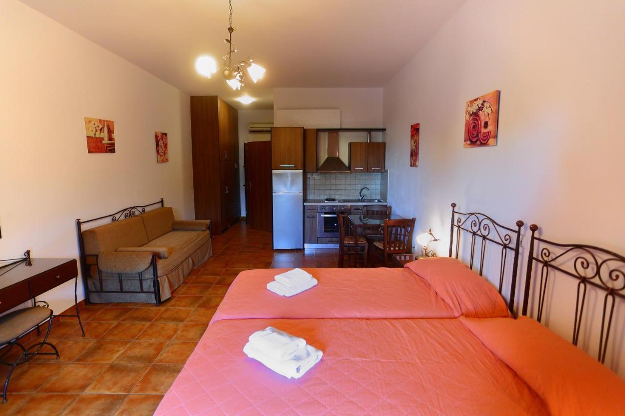 Aparthotel Vathi
